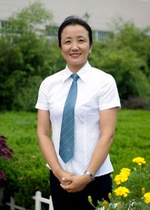 胡宏伟（青岛市旅游学校英语教师）