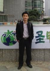 陈卫平（中国人民大学农业与农村发展学院教授）
