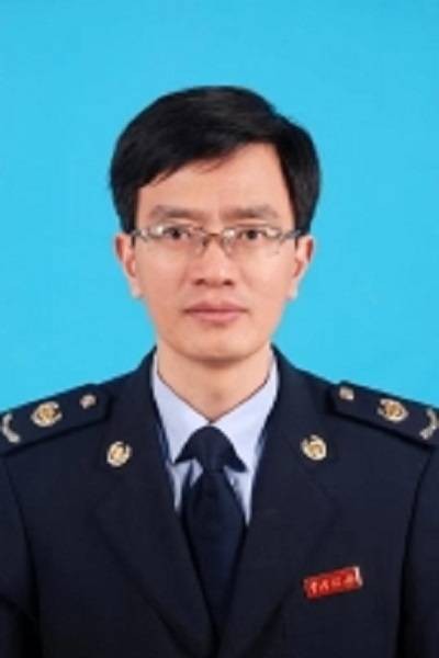 徐向东（国家税务总局江苏省税务局党委委员、总会计师）