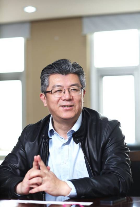 洪涛（幸福蓝海影视文化集团股份有限公司总经理）
