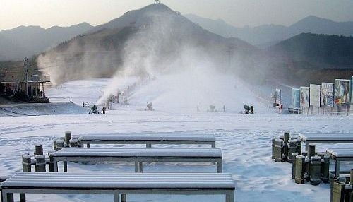 哈尔滨月亮湾滑雪场