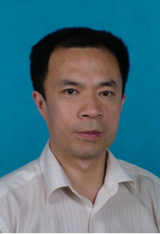 王伟(中国海洋大学化学化工学院原副教授)