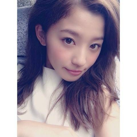 朝比奈彩