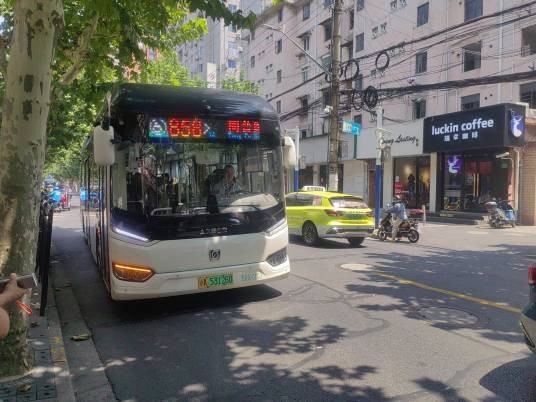 上海公交858路