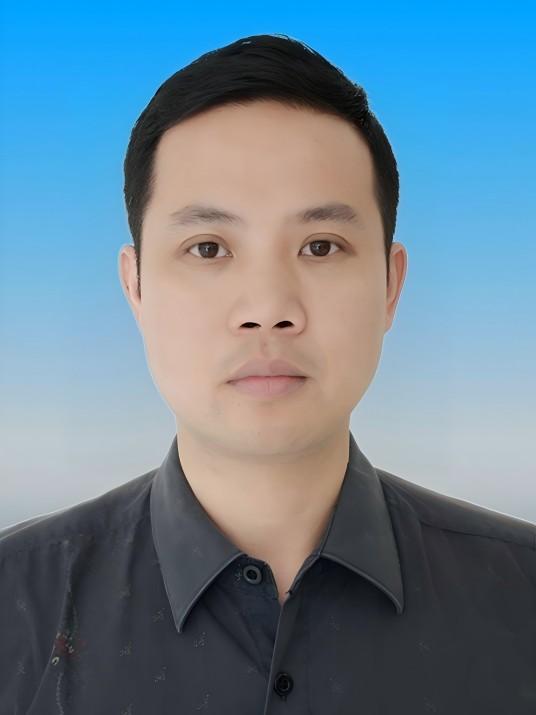 周金辉（江西省九江市政府副秘书长）