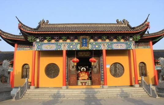 万年寺（四川省乐山峨眉山半山腰寺庙）