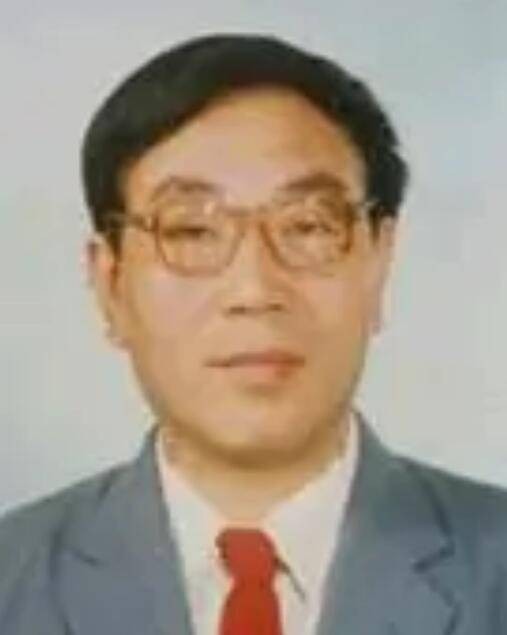 赵福生(本溪电业局监测仪器厂负责人)