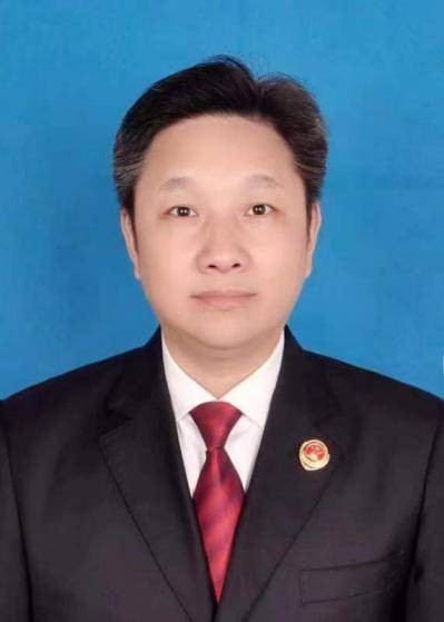 李华波（安徽省人民检察院检察委员会委员、检察员）