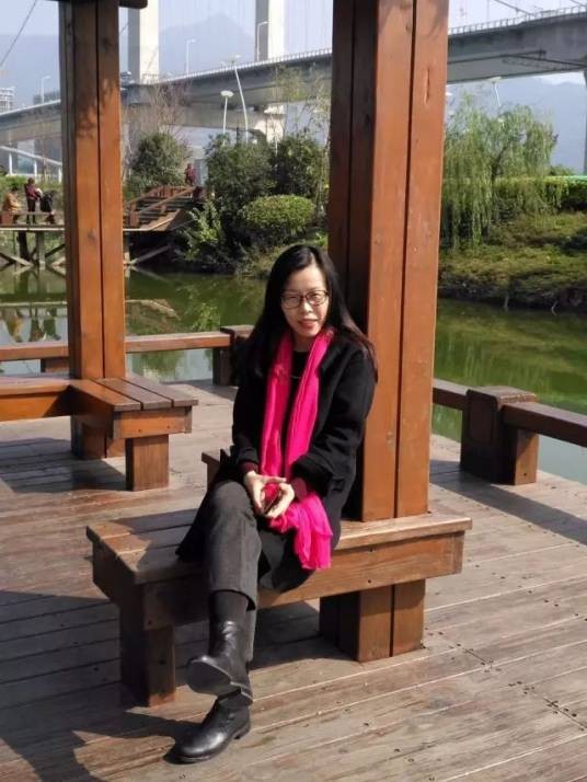 林薇（中国传媒大学外国语言文化学院讲师）