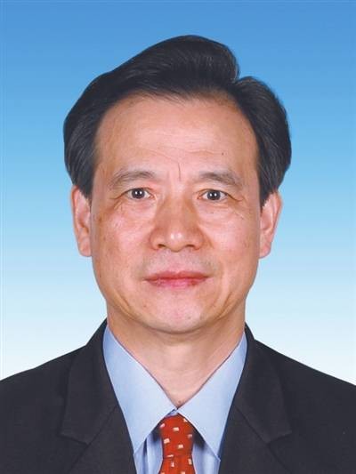 李长春（广东省中山市人大常委会党组副书记、副主任、市委秘书长）