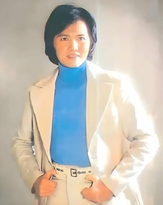 李逸（马来西亚男歌星）