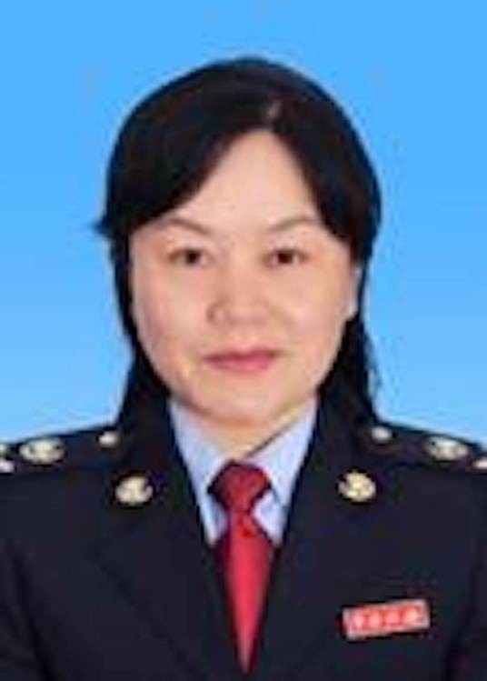 陈雯（四川省绵阳市税务局原副局长）