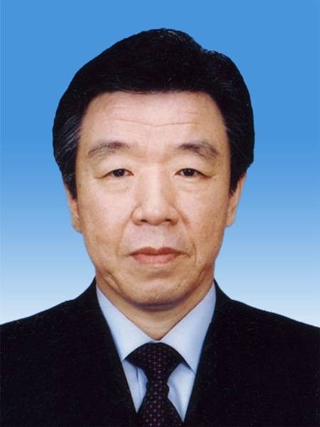 卢展工