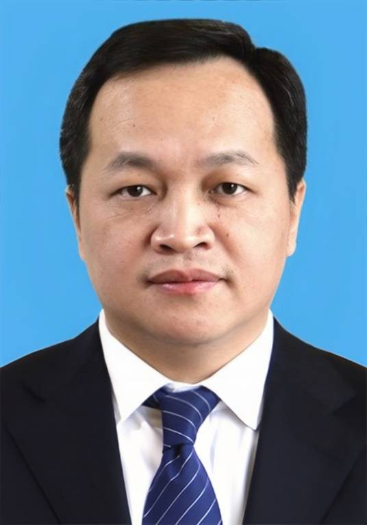 周涛(广西壮族自治区自然资源厅党组成员、副厅长)
