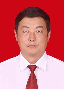 尹洪涛（阜康市人民代表大会常务委员会副主任）