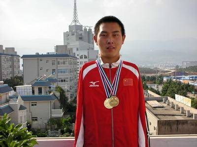 李鹏（中国残疾人游泳运动员）