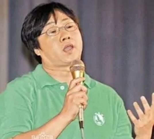 陈家伟（香港民主党总干事）