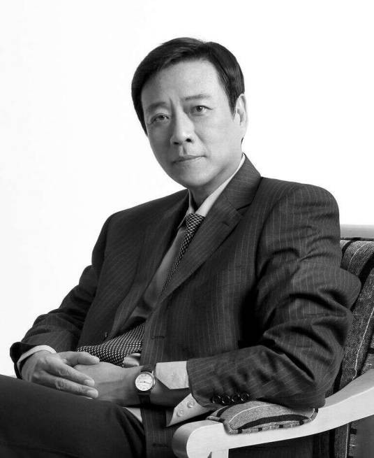 付欣(中国摄影家协会商业摄影委员会会员)