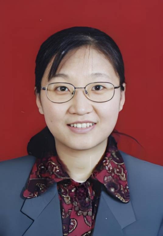 季洁（山东省实验中学中学一级教师）