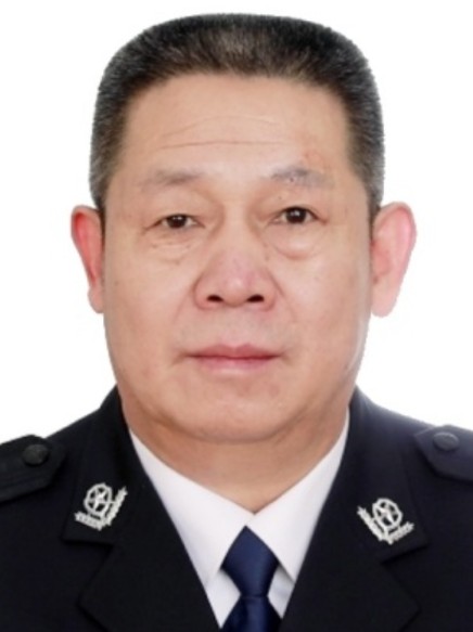 于英杰（河北省保定市公安局二级高级警长）