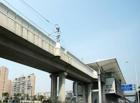 东靖路站