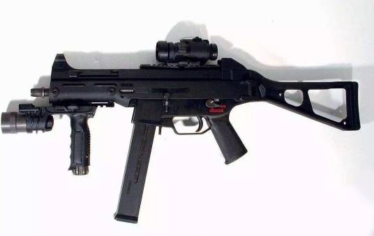 UMP45冲锋枪（德国HK公司研制冲锋枪）