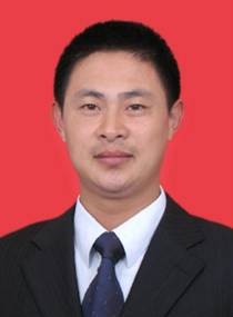 方飞（赣州师范高等专科学校原党委委员、副校长）