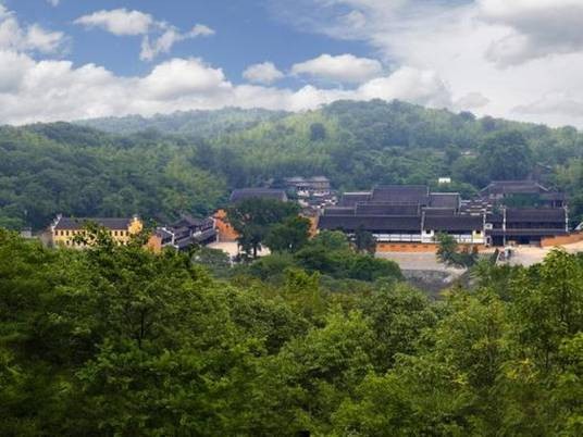 宝华山（江苏省镇江市句容市AAAA级景区）