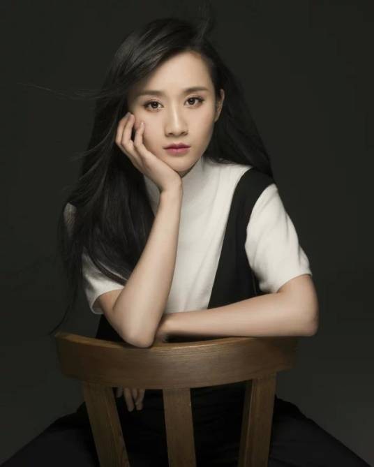 叶子（中国内地女演员陈梓颖）