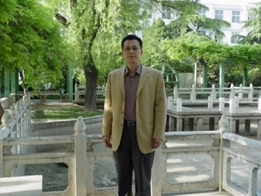 贾立平(西安理工大学人文与外国语学院英语系主任)