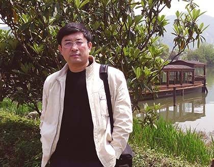 张辉（中国书法家协会会员）