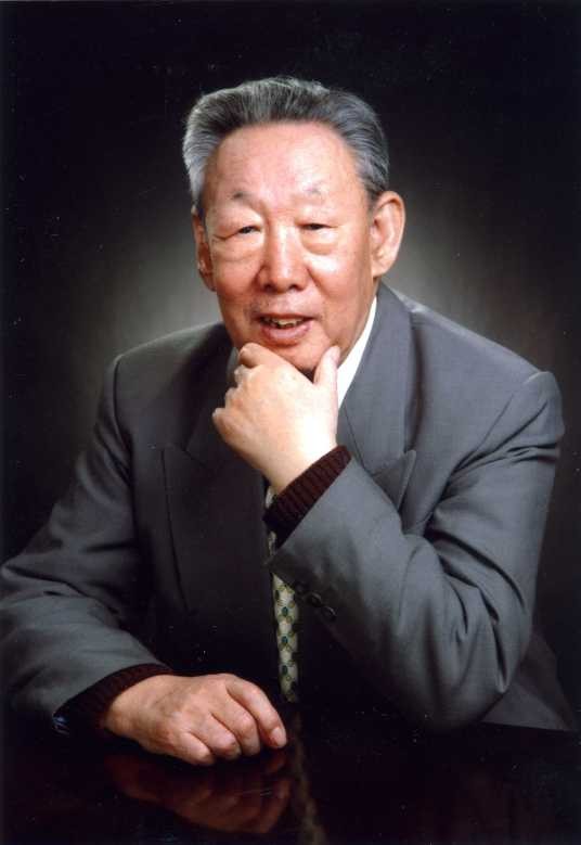 张国福(北京大学原法学院教授)