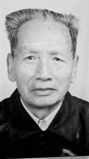 李成玉（原中共云南省委副秘书长）