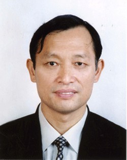 陈雪山（江西省冶金集团公司原副总经理）