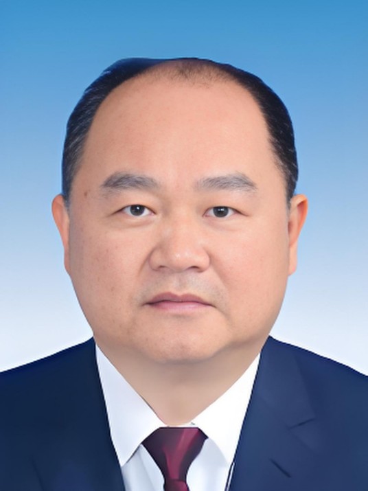 梁志斌（广东省惠州市龙门县人大常委会党组成员、副主任候选人，三级调研员）