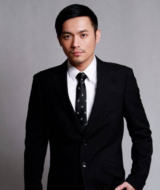 我是谁（2013年范逸臣演唱的歌曲）