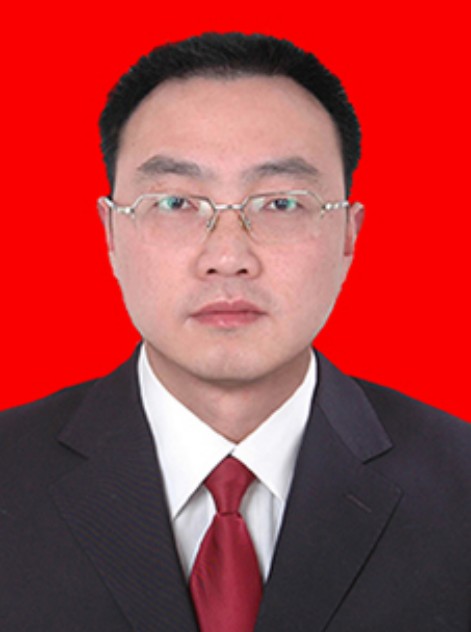 袁正华（四川省广元市青川县卫生健康局党组书记、局长、县委卫生健康工委书记、县中医药管理局局长）