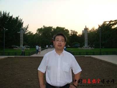 李飞（成都信息工程大学教授）