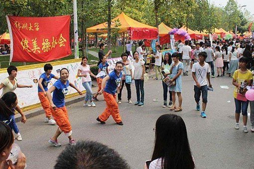 小学三年级有哪些社团