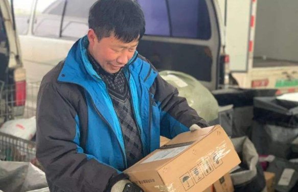 送快递和送外卖哪个好?