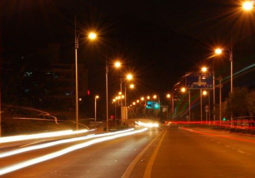 夜晚的拼音