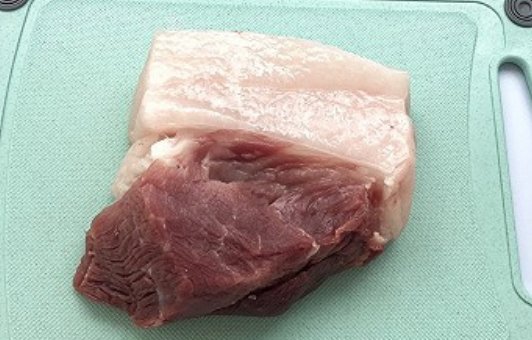 做香肠的肉怎样配比？