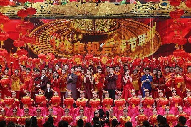 春晚几点开始