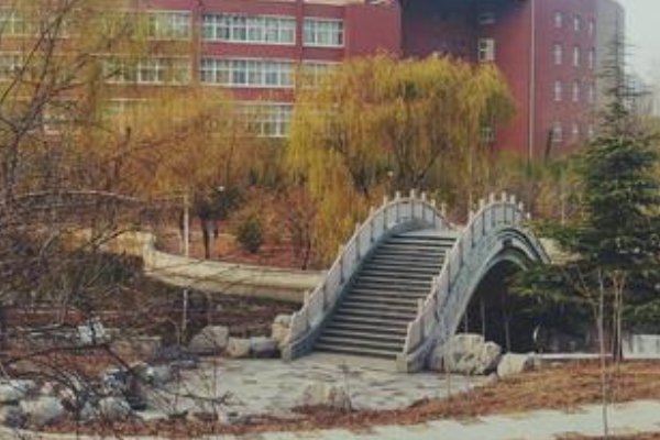 齐鲁师范学院是个很烂的学校吗？