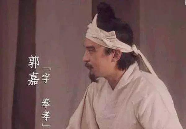 三国中曹操的谋士里面,郭嘉和荀彧谁比较厉害?