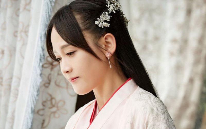 李世民为什么在杀死李建成之后,还要霸占他的妻子,仅仅是因为美色吗?