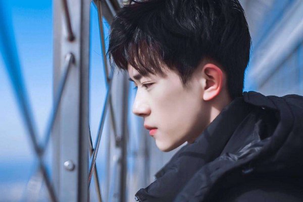 为什么越和男生保持距离，他越对你欲罢不能？