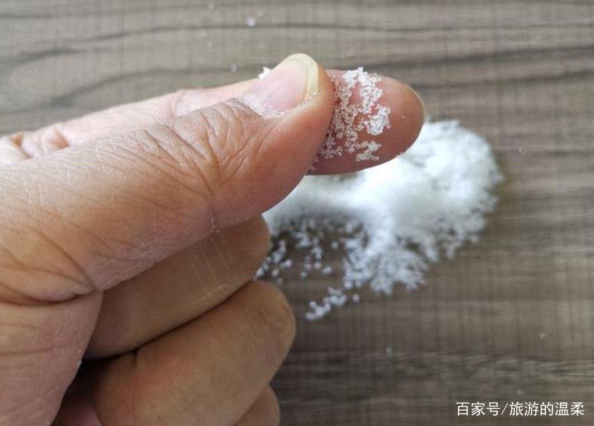 浇花时，磷酸二氢钾1克需要兑多少水？
