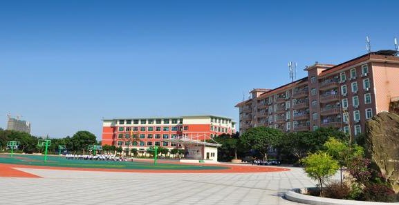 平阳新纪元 学校学费要多少