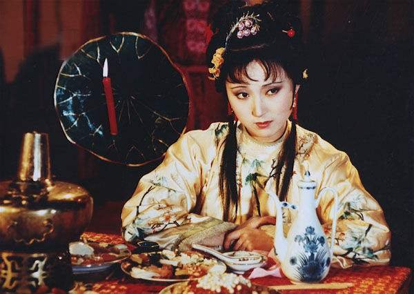 贾母为何要骂林黛玉“鬼不成鬼，贼不成贼”？